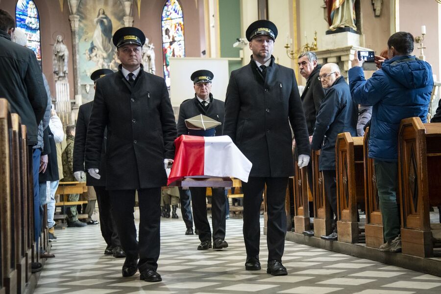 Uroczystości pogrzebowe trzech Żołnierzy Wyklętych w Krakowie. Fot. Agnieszka Masłowska (IPN)