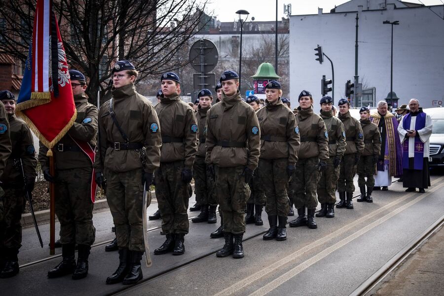 Uroczystości pogrzebowe trzech Żołnierzy Wyklętych w Krakowie. Fot. Agnieszka Masłowska (IPN)