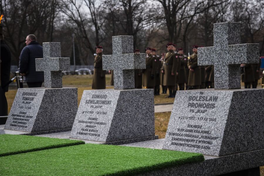 Uroczystości pogrzebowe trzech Żołnierzy Wyklętych w Krakowie. Fot. Agnieszka Masłowska (IPN)