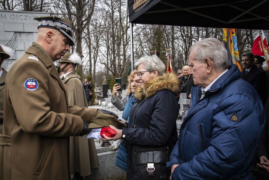 Uroczystości pogrzebowe trzech Żołnierzy Wyklętych w Krakowie. Fot. Agnieszka Masłowska (IPN)