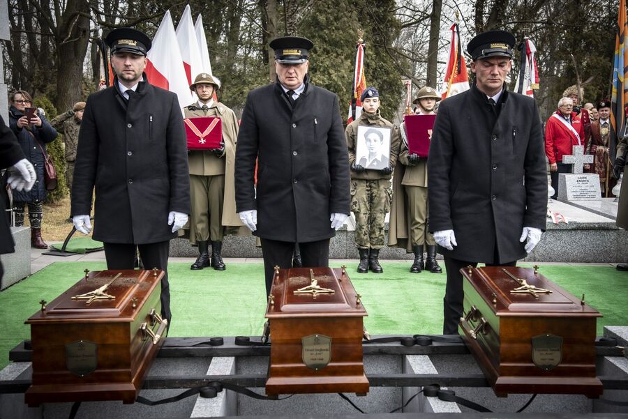 Uroczystości pogrzebowe trzech Żołnierzy Wyklętych w Krakowie. Fot. Agnieszka Masłowska (IPN)