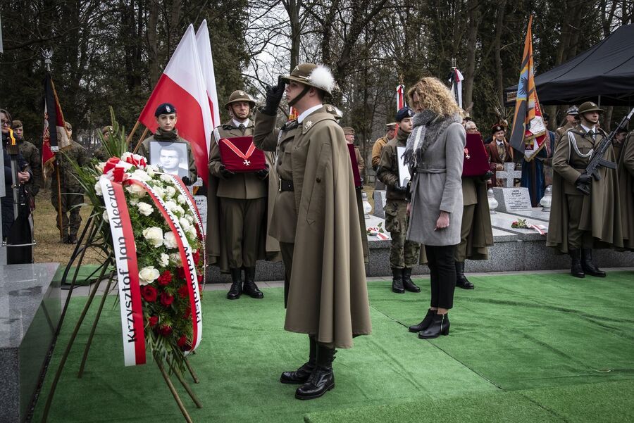Uroczystości pogrzebowe trzech Żołnierzy Wyklętych w Krakowie. Fot. Agnieszka Masłowska (IPN)