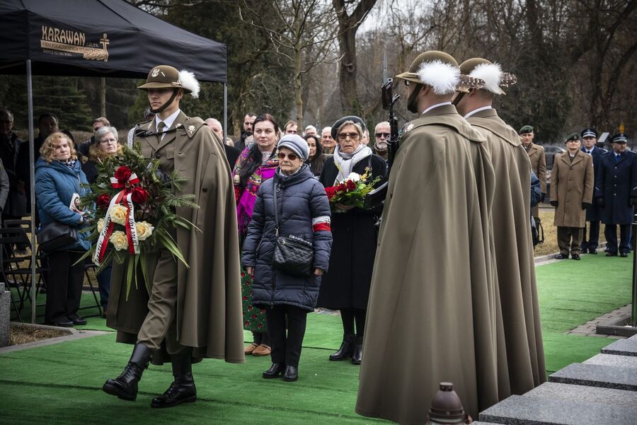 Uroczystości pogrzebowe trzech Żołnierzy Wyklętych w Krakowie. Fot. Agnieszka Masłowska (IPN)