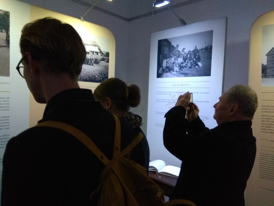 Wystawa „Europa w rodzinie. Ziemiaństwo polskie w XX wieku” w krakowskim Pałacu Sztuki