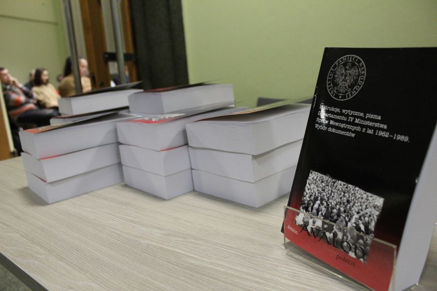 „Departament specjalnego znaczenia”. Krakowska Loża Historii Współczesnej