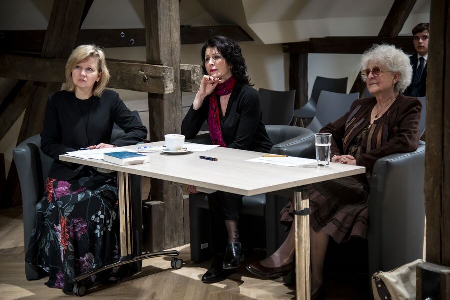 Małopolski półfinał ogólnopolskiego konkursu recytatorskiego poezji i prozy więźniarek KL Ravensbrück. Fot. Agnieszka Masłowska (IPN)