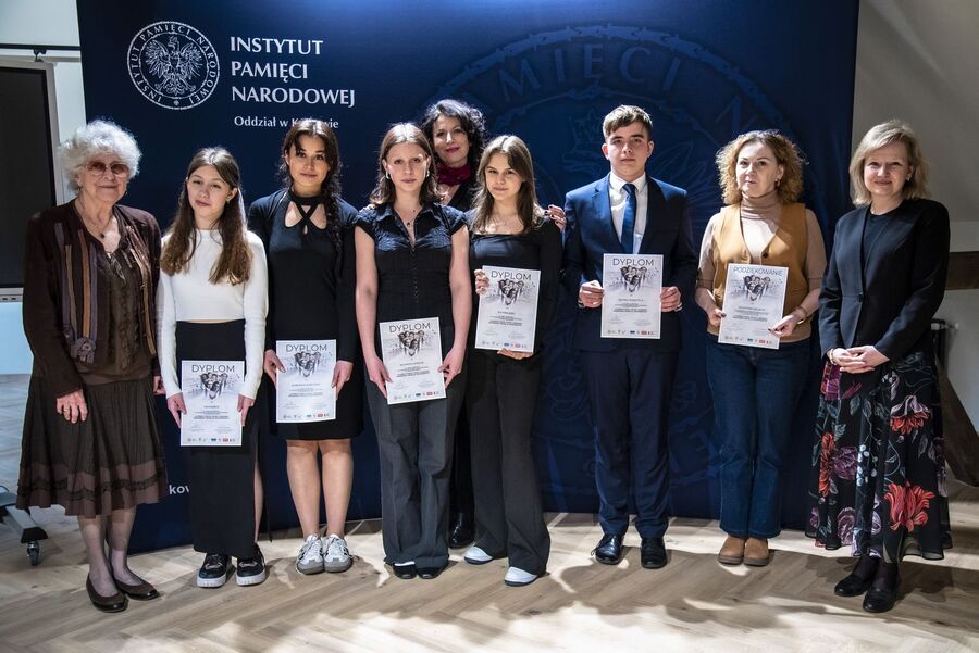 Małopolski półfinał ogólnopolskiego konkursu recytatorskiego poezji i prozy więźniarek KL Ravensbrück. Fot. Agnieszka Masłowska (IPN)