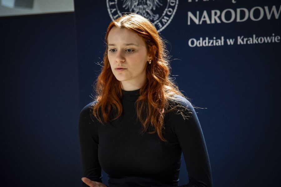 Małopolski półfinał ogólnopolskiego konkursu recytatorskiego poezji i prozy więźniarek KL Ravensbrück. Fot. Agnieszka Masłowska (IPN)