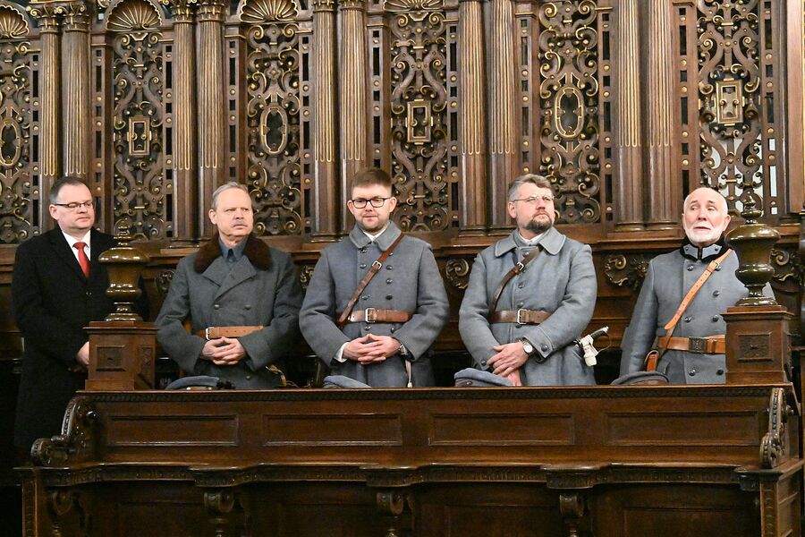 Imieniny marszałka Piłsudskiego. Uroczystość na Wawelu. Fot. Janusz Ślęzak (IPN)