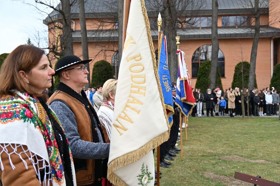 Narodowy Dzień Pamięci Polaków ratujących Żydów pod okupacją niemiecką. Uroczystości w Tokarni. Fot. Janusz Ślęzak (IPN)