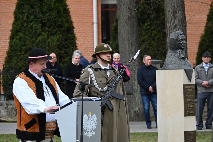 Narodowy Dzień Pamięci Polaków ratujących Żydów pod okupacją niemiecką. Uroczystości w Tokarni. Fot. Janusz Ślęzak (IPN)