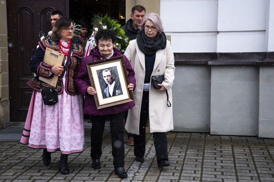 W Podegrodziu odsłonięto tablicę pamięci Stanisława Berowskiego. Fot. Agnieszka Masłowska (IPN)