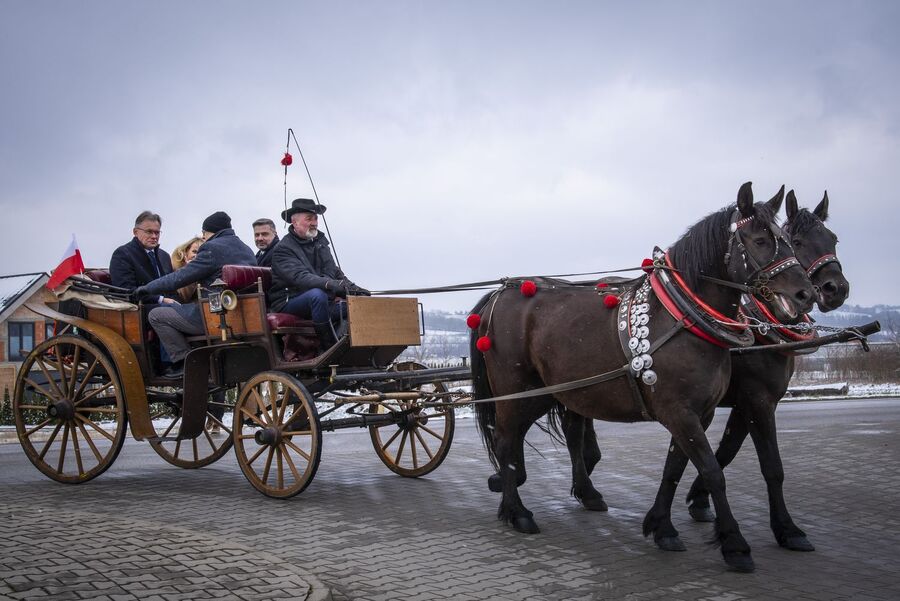 W Podegrodziu odsłonięto tablicę pamięci Stanisława Berowskiego. Fot. Agnieszka Masłowska (IPN)