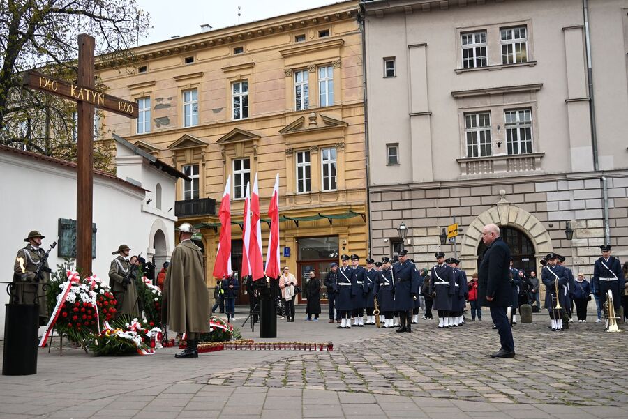 Krakowskie uroczystości poświęcone ofiarom zbrodni katyńskiej. Fot. Janusz Ślęzak (IPN)