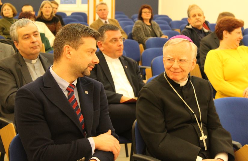 Sesja popularnonaukowa w 65. rocznicę procesu kurii krakowskiej