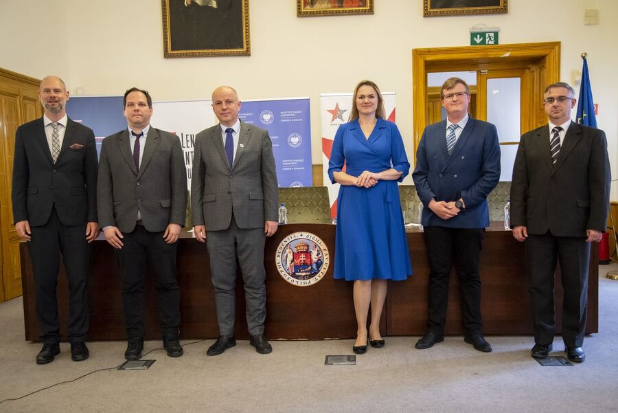 Dyskusja panelowa w Eötvös Loránd University w Budapeszcie. Fot. Agnieszka Masłowska (IPN)