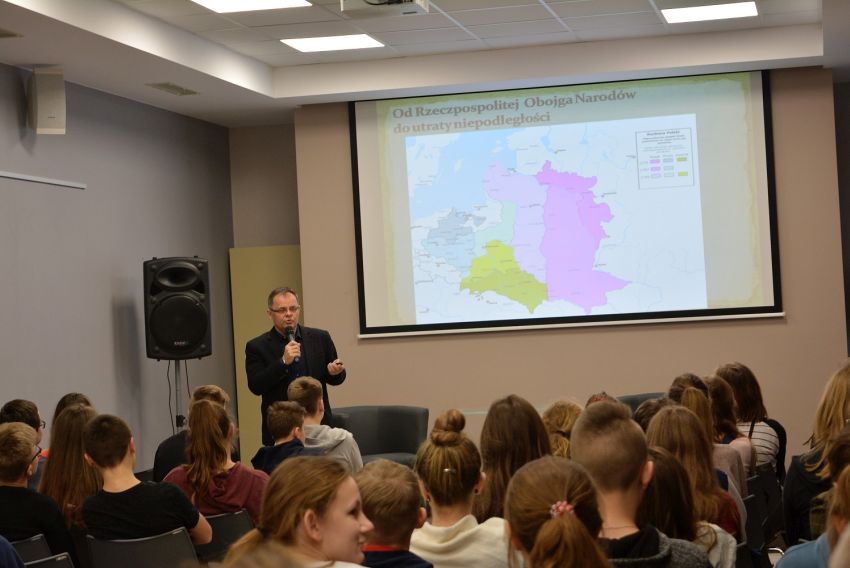 Wykład „Droga do niepodległości Polski”. Przystanek Historia IPN w Kielcach