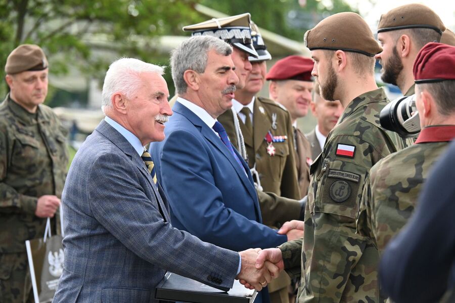 Święto 11 Małopolskiej Brygady Obrony Terytorialnej. Fot. Janusz Ślęzak (IPN)