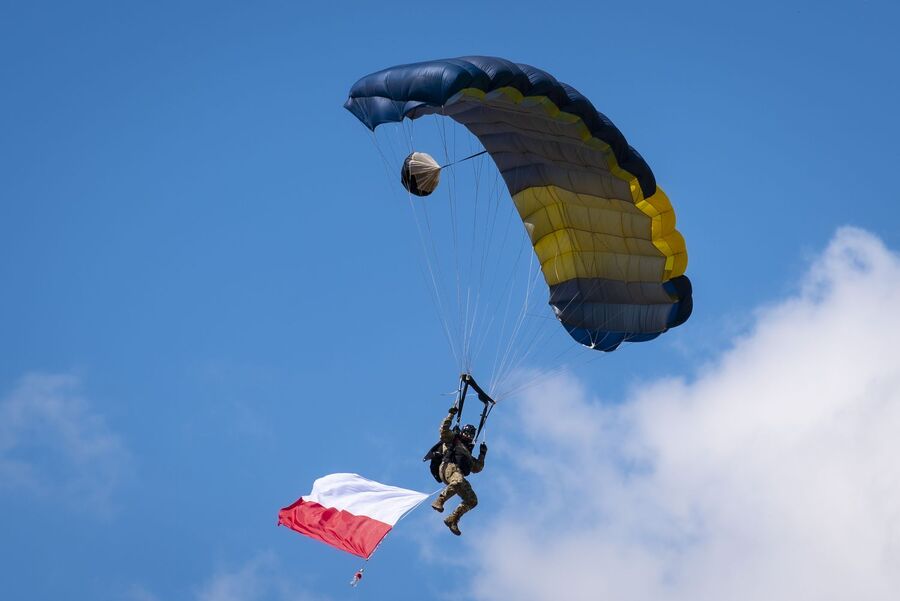 Wierzbno. Uroczystość poświęcona gen. Okulickiemu i cichociemnym. Fot. Agnieszka Masłowska (IPN)