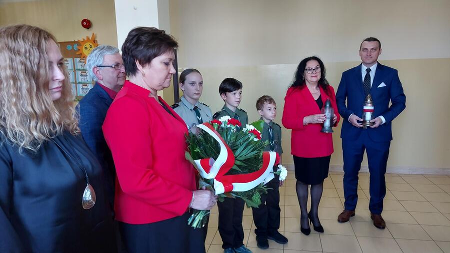 Znicze pamięci w 77. rocznicę śmierci rtm. Witolda Pileckiego w Jodłówce