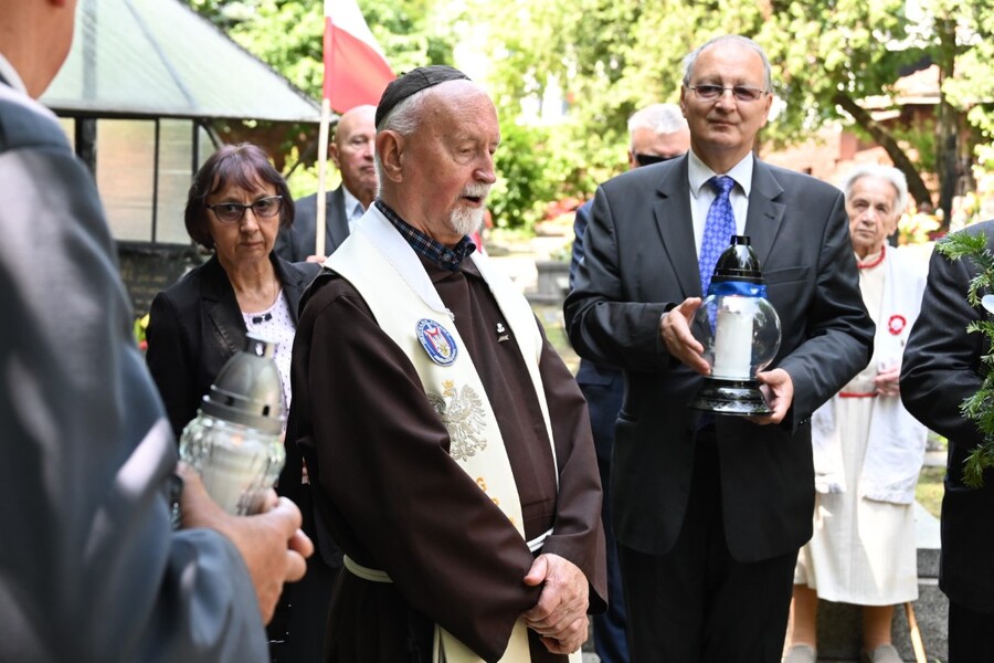 Uroczystość na cmentarzu Rakowickim. Fot. Żaneta Wierzgacz (IPN)