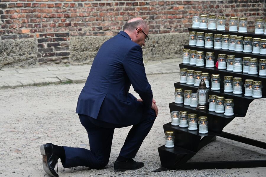 Uroczystość w dawnym KL Auschwitz. Fot. Janusz Ślęzak (IPN)