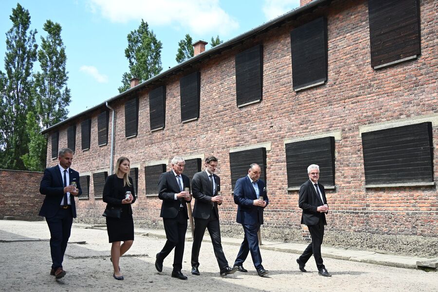 Uroczystość w dawnym KL Auschwitz. Fot. Janusz Ślęzak (IPN)