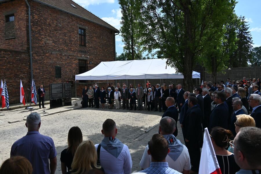 Uroczystość w dawnym KL Auschwitz. Fot. Janusz Ślęzak (IPN)