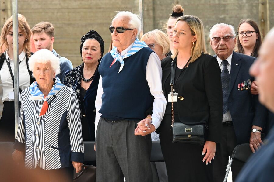 Uroczystość w dawnym KL Auschwitz. Fot. Janusz Ślęzak (IPN)
