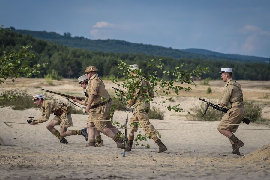 Tobruk 1941. Przystanek Żywej Historii na Pustyni Błędowskiej – Róża Wiatrów (Klucze). Fot. Agnieszka Masłowska (IPN)