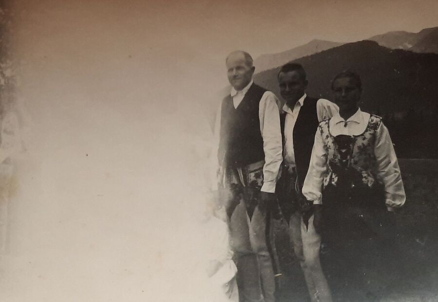 Jan Klaper oraz rodzeństwo Stanisław Klaper i Anna Krzeptowska z d. Klaper. Fot. ze zbiorów rodzinnych