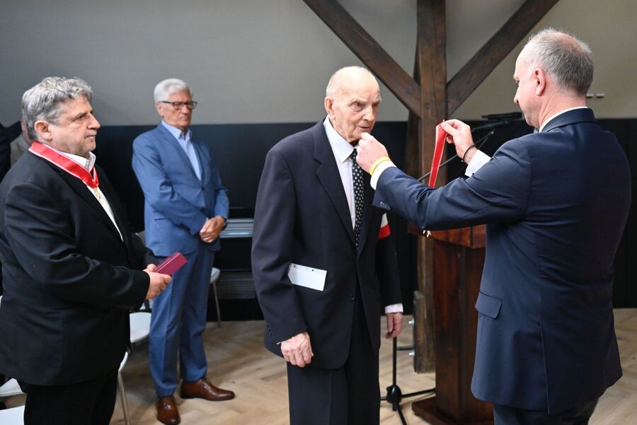 Wręczenie odznaczeń państwowych w siedzibie krakowskiego oddziału IPN. Fot. Janusz Ślęzak (IPN)