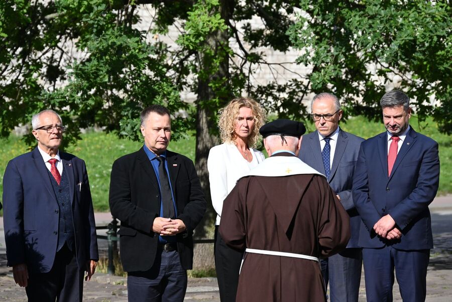 Kraków. Uroczystość pamięci ofiar operacji polskiej NKWD. Fot. Janusz Ślęzak (IPN)
