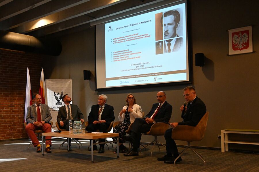 Stanisław Mierzwa – dyskusja o książce i wystawie IPN w Muzeum AK w Krakowie. Fot. Janusz Ślęzak (IPN)