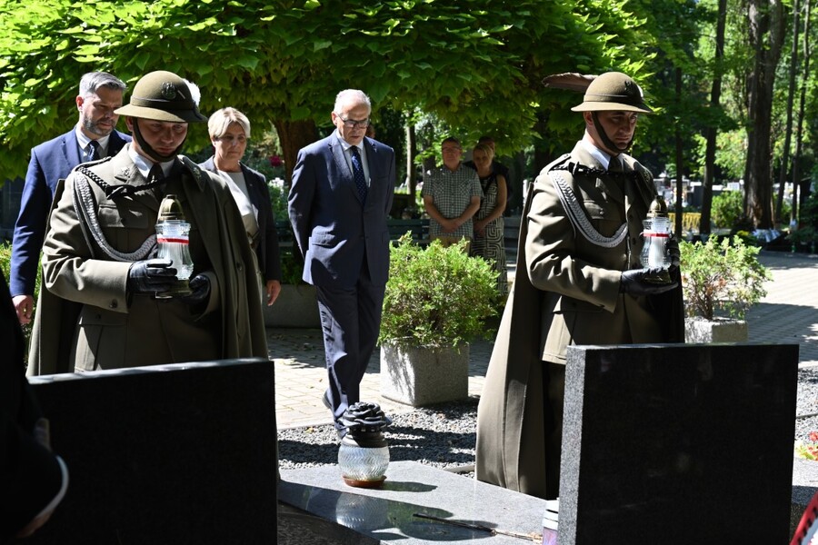 65. rocznica urodzin Janusza Kurtyki. Fot. Żaneta Wierzgacz (IPN)