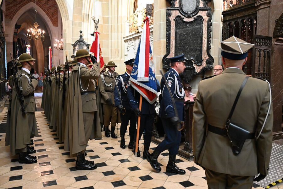 Krakowskie obchody Święta Wojska Polskiego. Fot. Janusz Ślęzak (IPN)