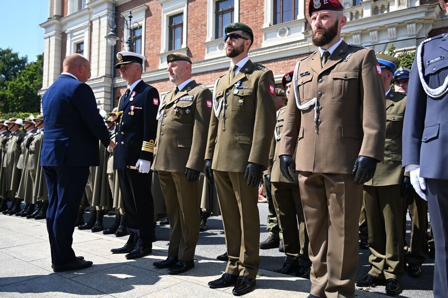 Krakowskie obchody Święta Wojska Polskiego. Fot. Janusz Ślęzak (IPN)