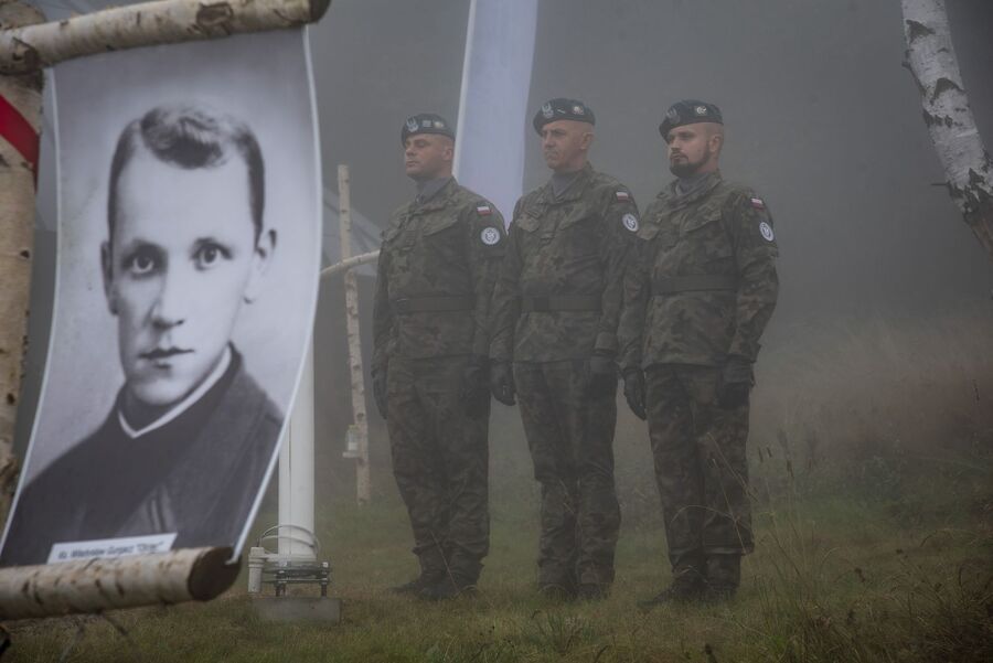 Uroczystość na Hali Łabowskiej. Fot. Agnieszka Masłowska (IPN)