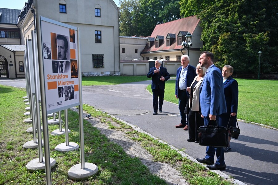 Uroczystość w rocznicę wyroków w procesie działaczy WiN i PSL. Fot. Żaneta Wierzgacz (IPN)