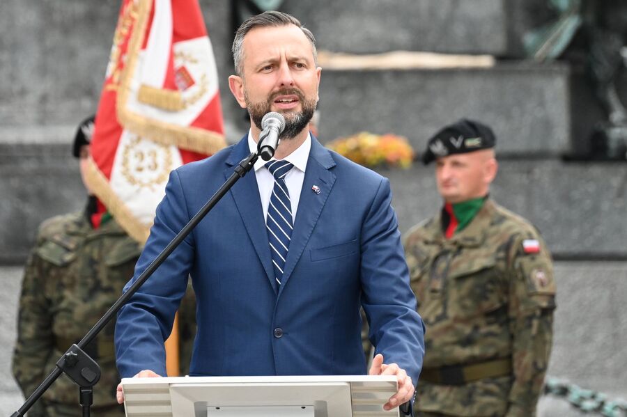 Centralne Obchody Święta Wojsk Lądowych połączone z wręczeniem sztandaru Dowództwu 2. Korpusu Polskiego – Dowództwu Komponentu Lądowego. Fot. Janusz Ślęzak (IPN)