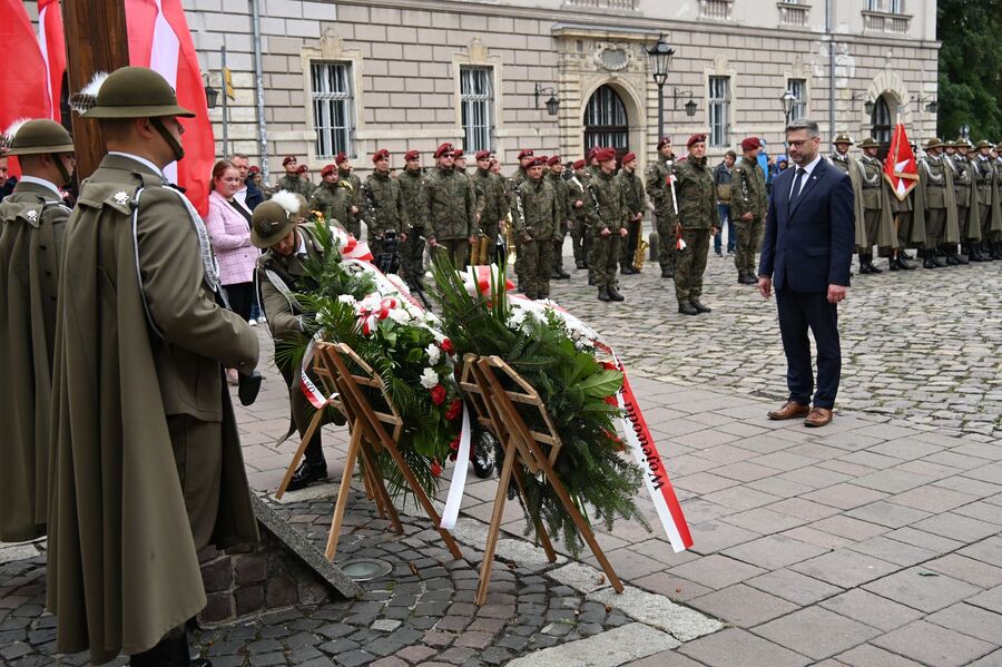 Krakowskie uroczystości w 86. rocznicę agresji Związku Sowieckiego na Polskę. Fot. Janusz Ślęzak (IPN)