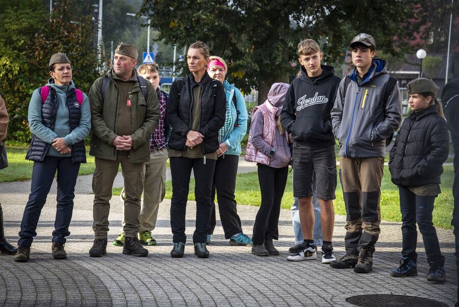 W Tokarni odsłonięto tablicę akowców. Fot. Agnieszka Masłowska (IPN)