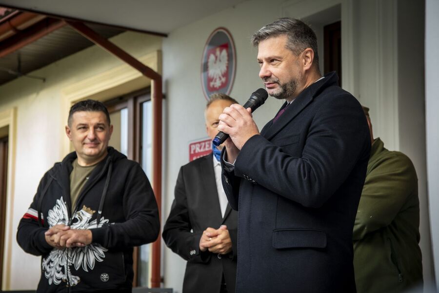 W Tokarni odsłonięto tablicę akowców. Fot. Agnieszka Masłowska (IPN)