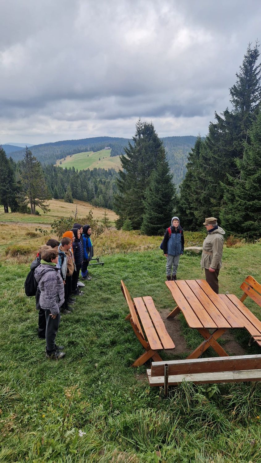 XX Rajd Szlakami Żołnierzy Wyklętych mjr. Józefa Kurasia „Ognia”. Fot. IPN, ZSiP nr 2 w Kasinie Wielkiej, MOW w Krakowie