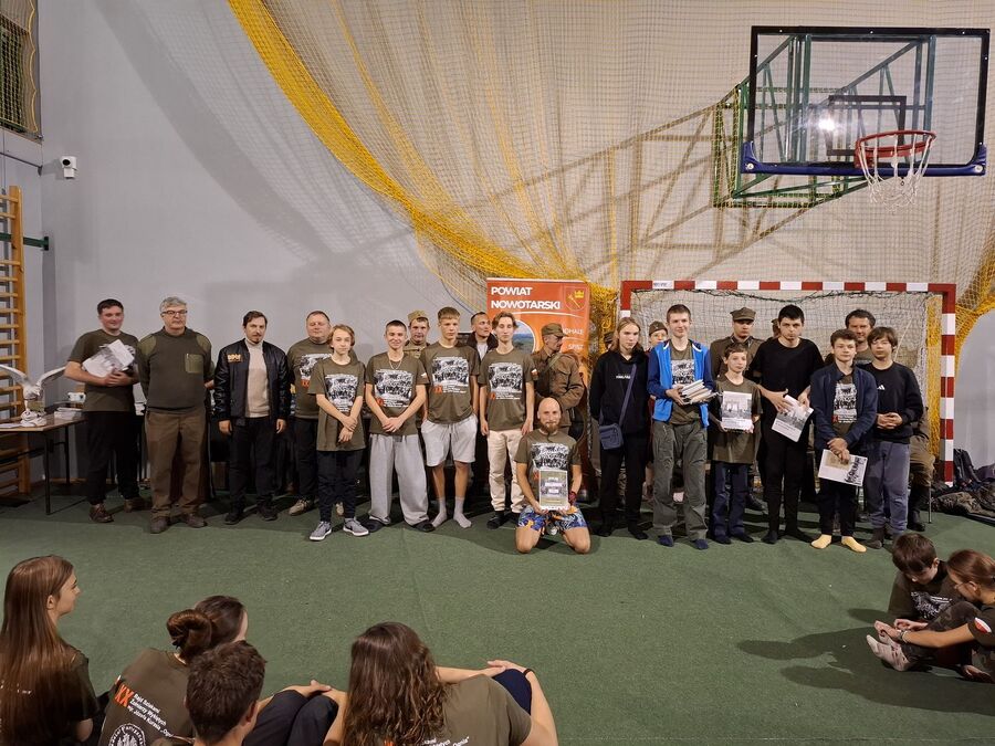 XX Rajd Szlakami Żołnierzy Wyklętych mjr. Józefa Kurasia „Ognia”. Fot. IPN, ZSiP nr 2 w Kasinie Wielkiej, MOW w Krakowie