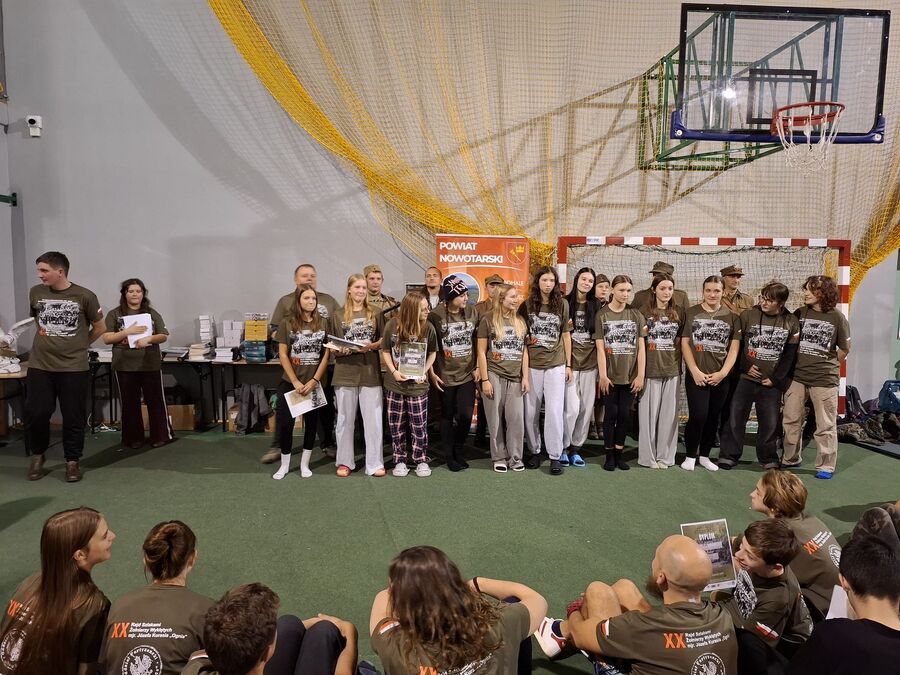 XX Rajd Szlakami Żołnierzy Wyklętych mjr. Józefa Kurasia „Ognia”. Fot. IPN, ZSiP nr 2 w Kasinie Wielkiej, MOW w Krakowie