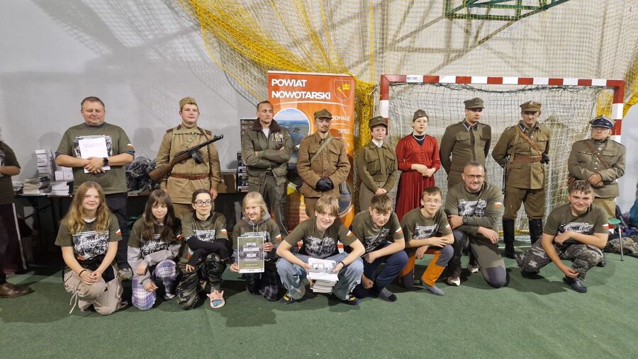 XX Rajd Szlakami Żołnierzy Wyklętych mjr. Józefa Kurasia „Ognia”. Fot. IPN, ZSiP nr 2 w Kasinie Wielkiej, MOW w Krakowie