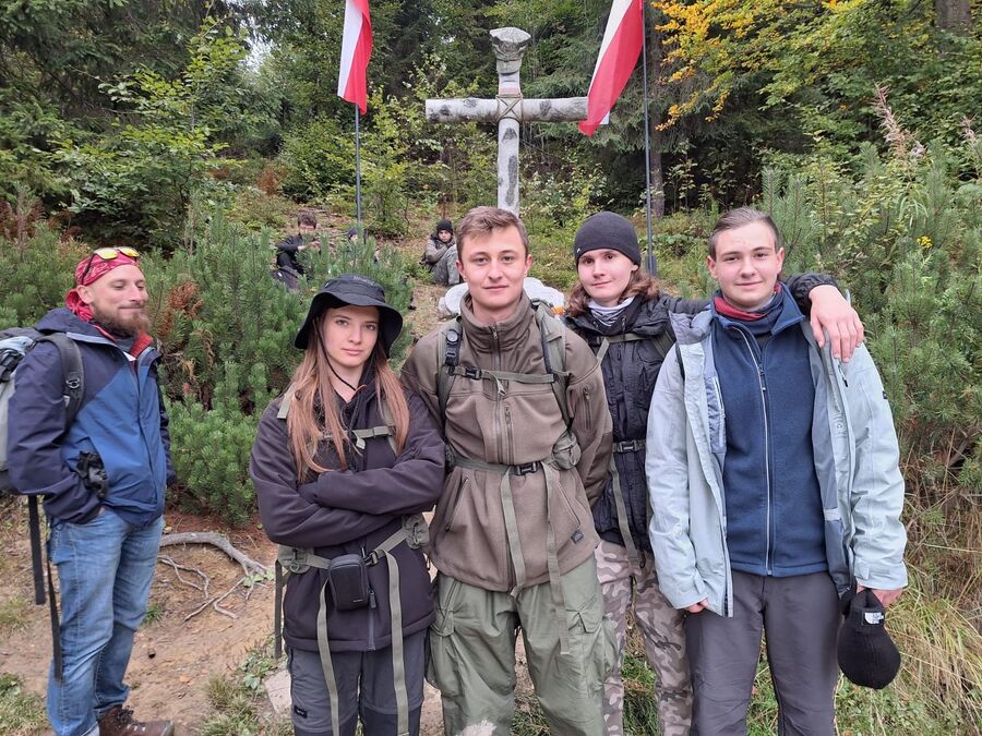 XX Rajd Szlakami Żołnierzy Wyklętych mjr. Józefa Kurasia „Ognia”. Fot. IPN, ZSiP nr 2 w Kasinie Wielkiej, MOW w Krakowie