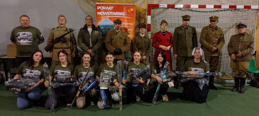 XX Rajd Szlakami Żołnierzy Wyklętych mjr. Józefa Kurasia „Ognia”. Fot. IPN, ZSiP nr 2 w Kasinie Wielkiej, MOW w Krakowie