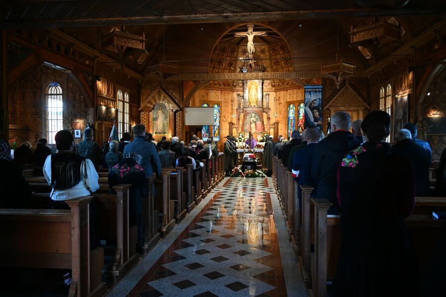 Uroczystości pogrzebowe Stanisława Klapera. Fot. Janusz Ślęzak (IPN)